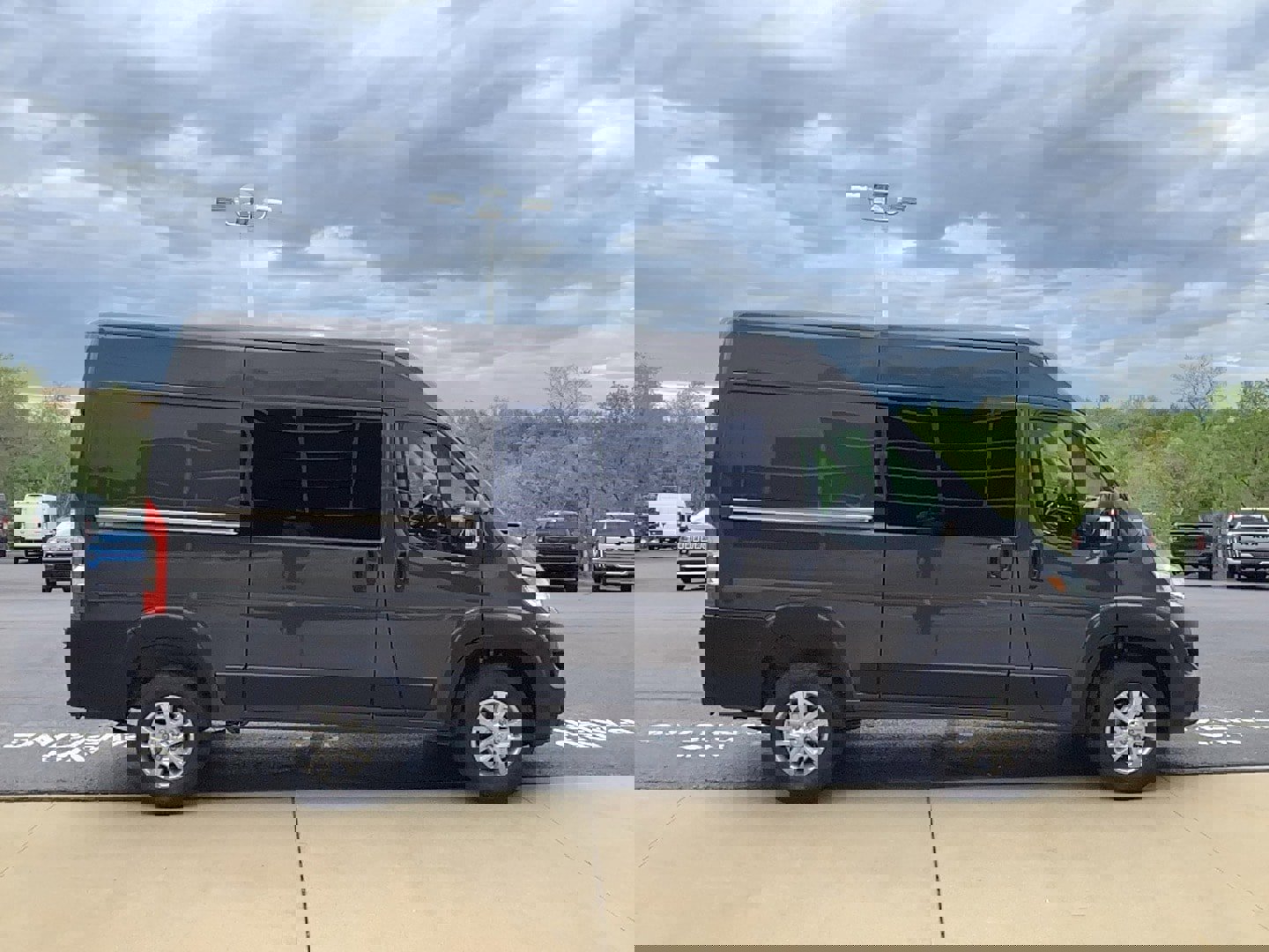 New 2025 RAM ProMaster 1500 w/ Quick Order Package 22G SLT image 4