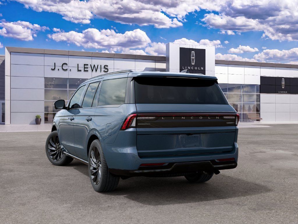 New 2027 Lincoln Navigator Reserve w/ Jet Appearance Package AWD/4WD image 4