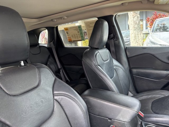 Used 2016 Jeep Cherokee Latitude w/ Comfort/Convenience Group image 11