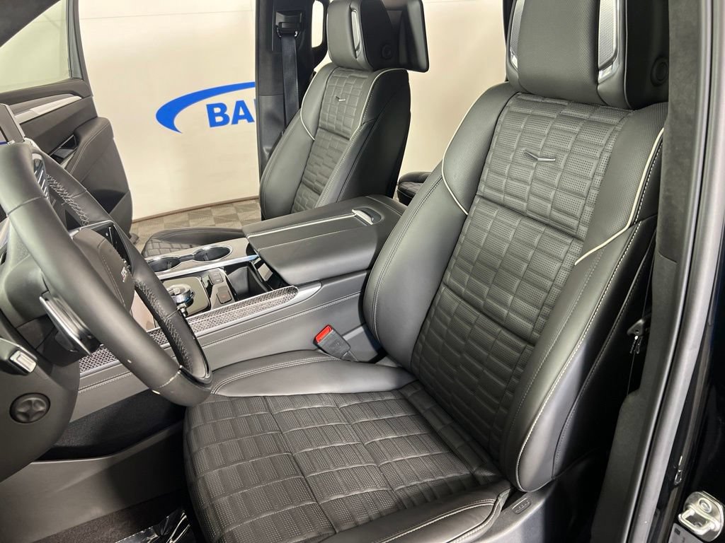 Used 2026 Cadillac Escalade V AWD/4WD image 30