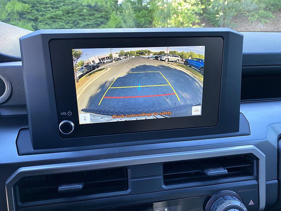 Certified 2025 Toyota 4Runner SR5 AWD/4WD image 18