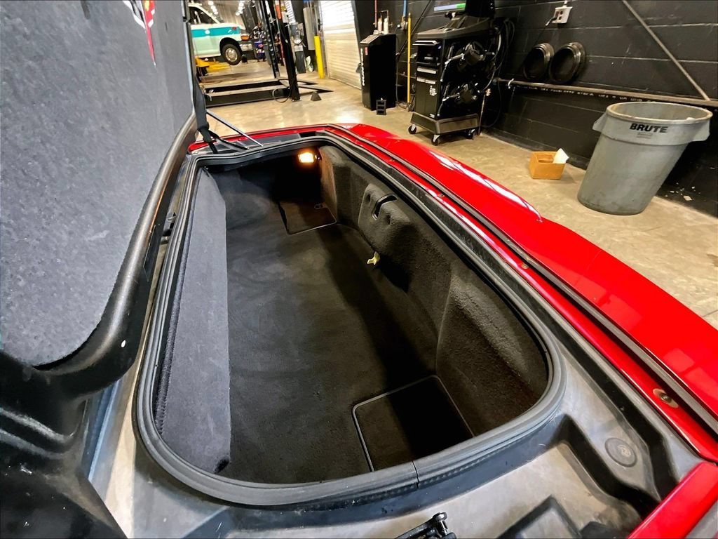 Used 2006 Chevrolet Corvette Convertible w/ Preferred Equipment Group RWD image 15