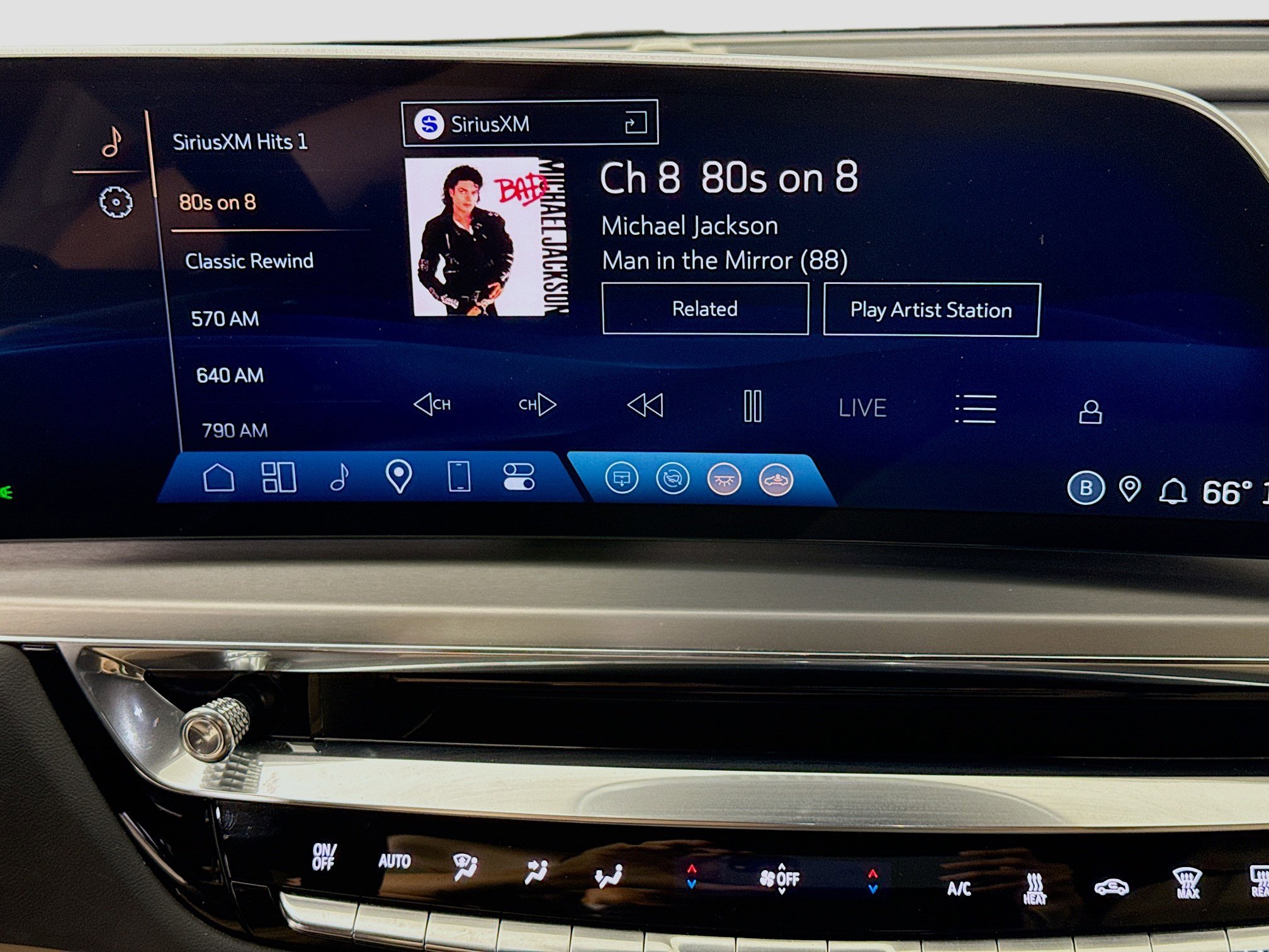 Used 2024 Cadillac Lyriq Sport w/ Nappa Leather Package image 15