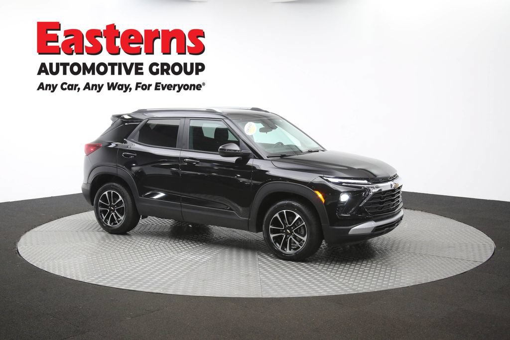 Used 2026 Chevrolet TrailBlazer LT w/ LT Cold Weather Package AWD/4WD image 47