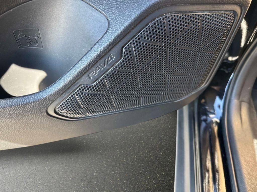 Used 2023 Toyota RAV4 LE image 12