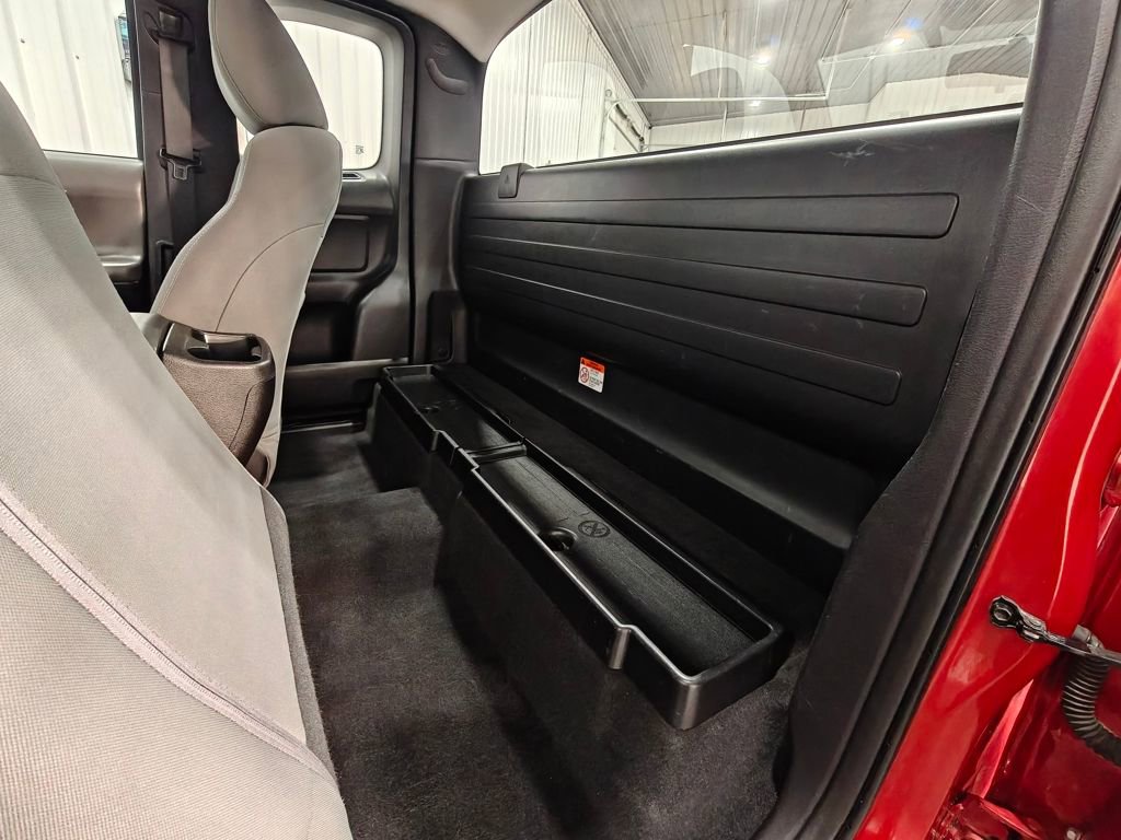 Used 2016 Toyota Tacoma SR image 26