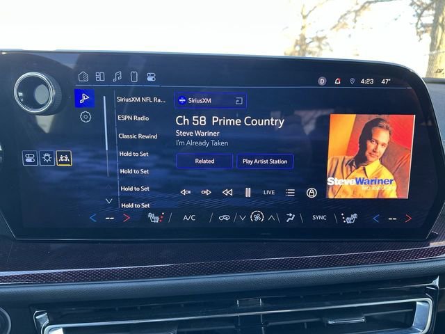 Used 2024 Chevrolet Traverse Z71 image 13