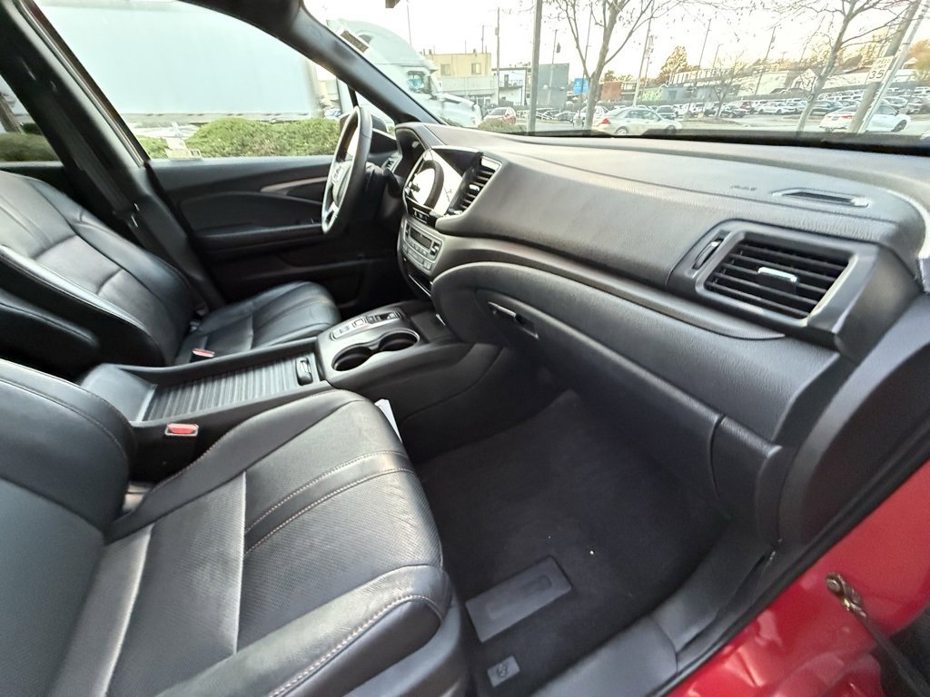 Used 2022 Honda Passport TrailSport image 43