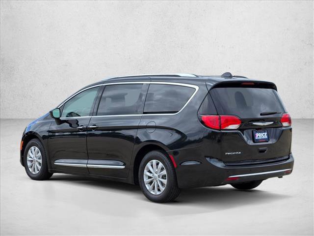 Used 2019 Chrysler Pacifica Touring-L FWD image 7