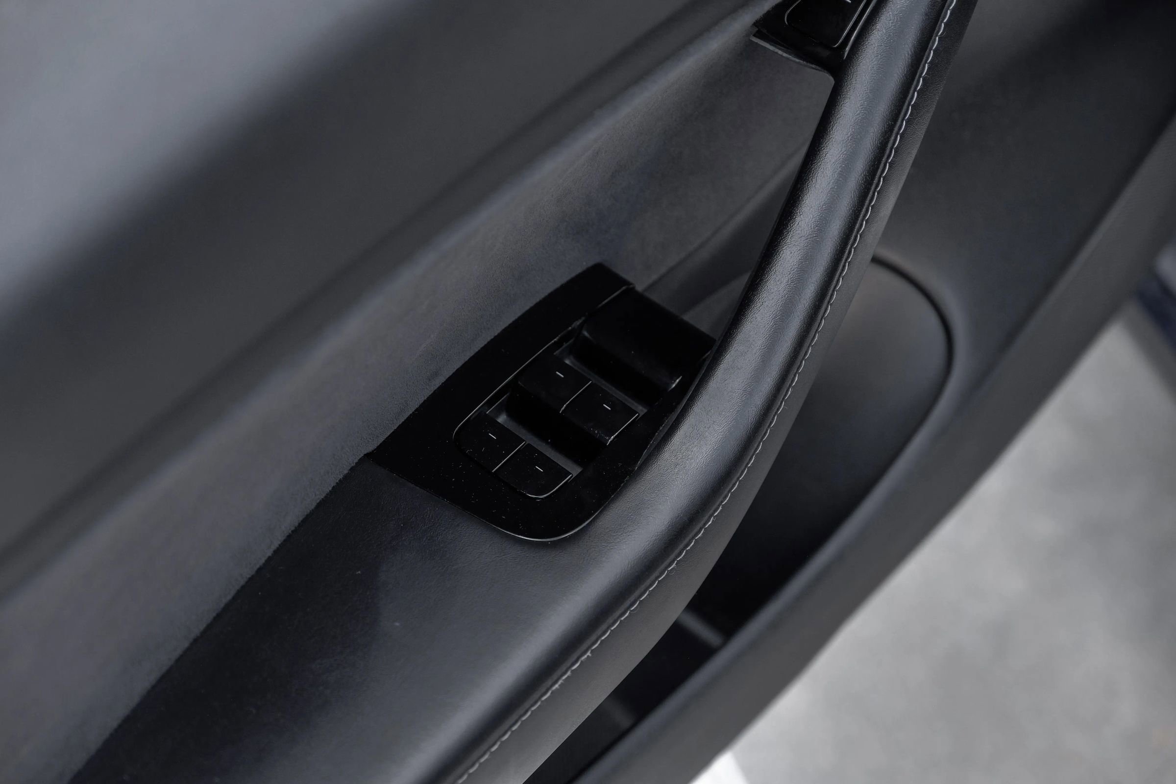 Used 2018 Tesla Model 3 Long Range image 39