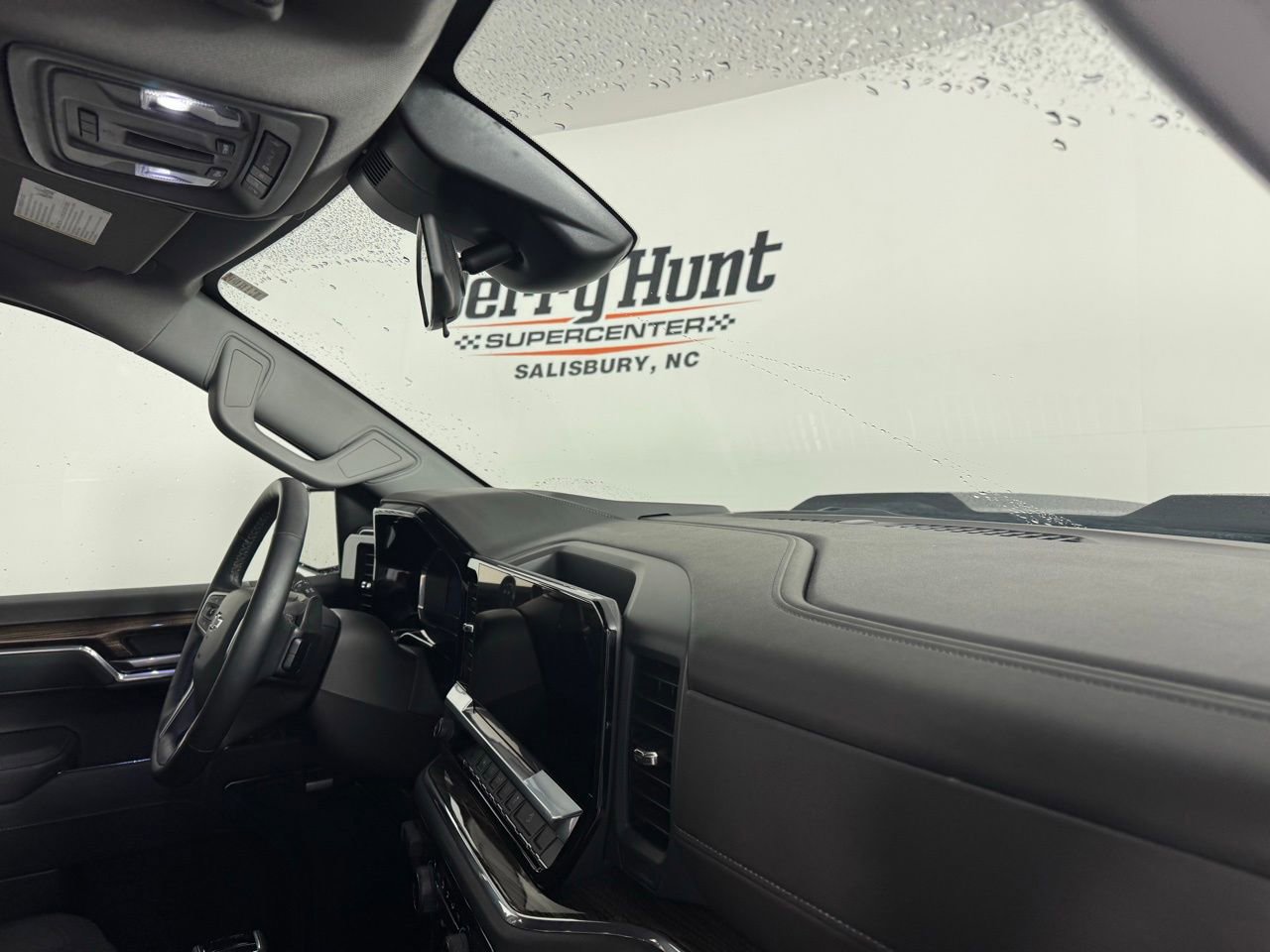 Used 2025 Chevrolet Silverado 1500 LT Trail Boss w/ Convenience Package II image 29