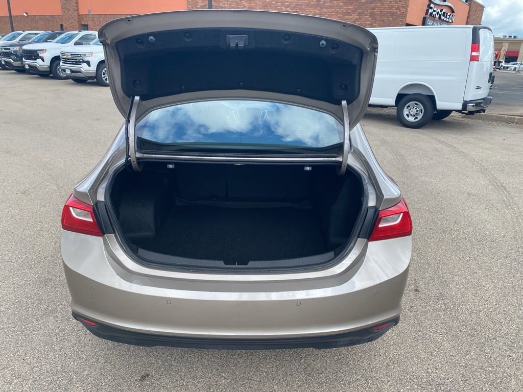 Used 2024 Chevrolet Malibu LT image 18