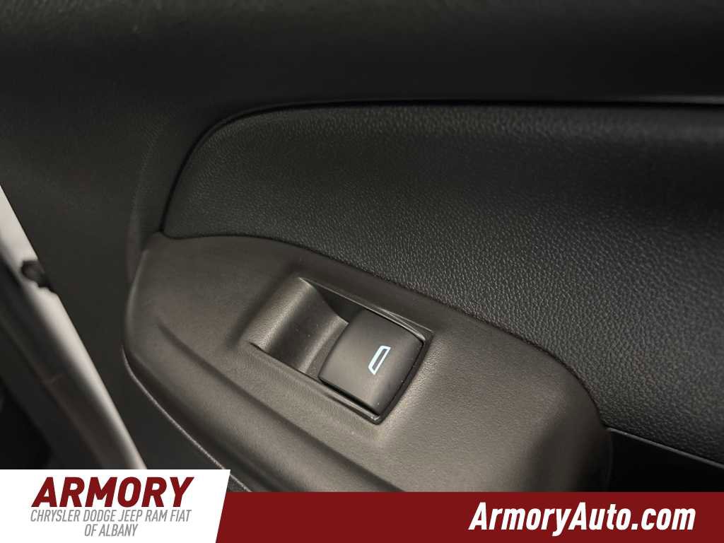 Used 2024 Chevrolet TrailBlazer LT image 30