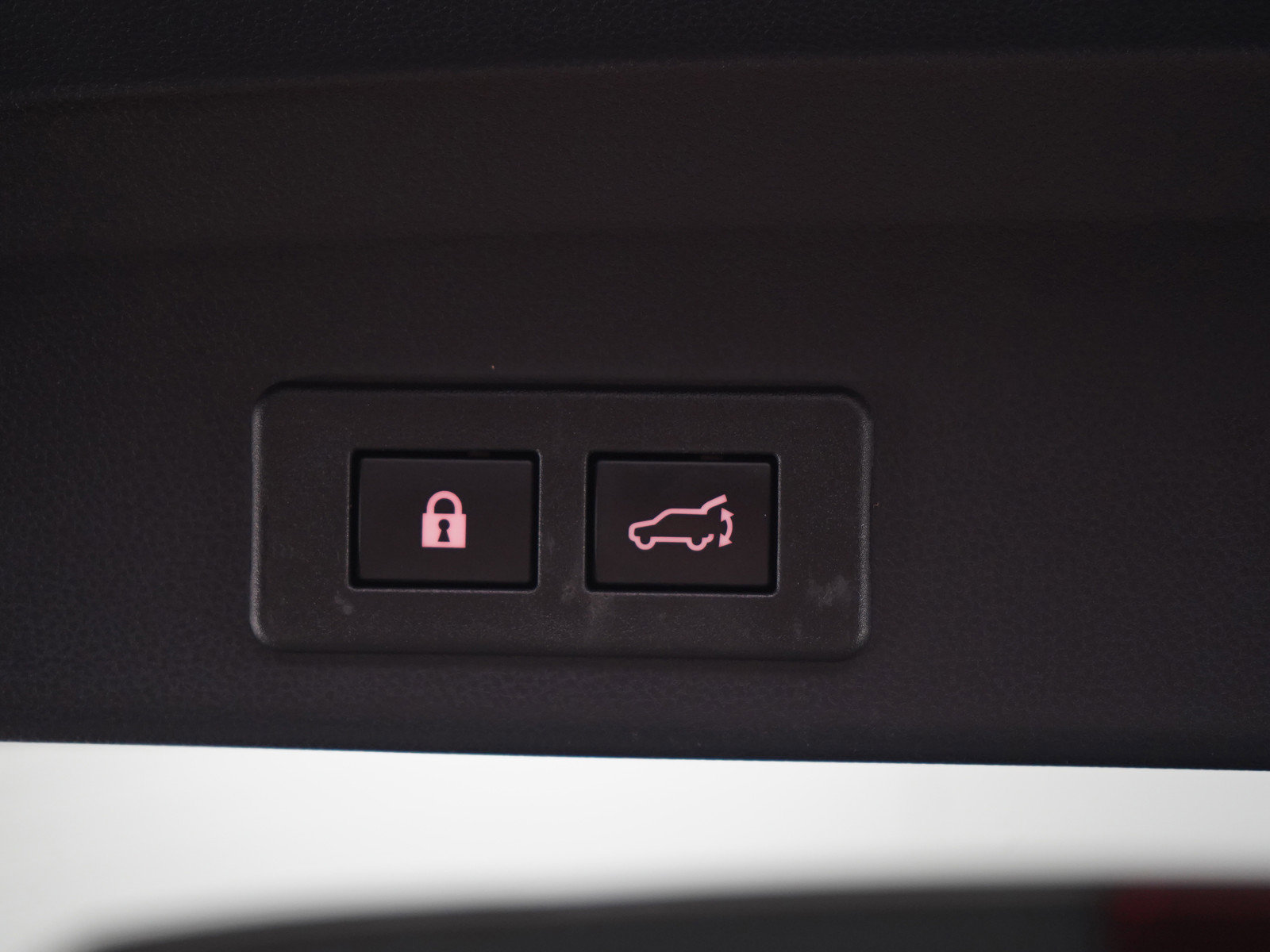 Used 2021 Subaru Ascent Premium image 18