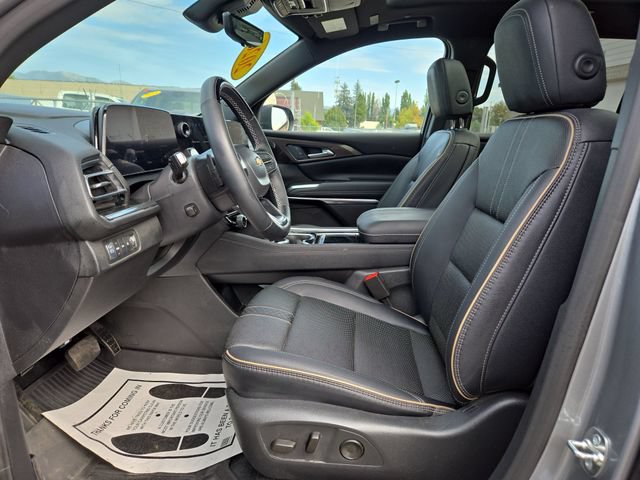 Used 2026 Chevrolet Traverse High Country w/ LPO, Floor Liner Package AWD/4WD image 3