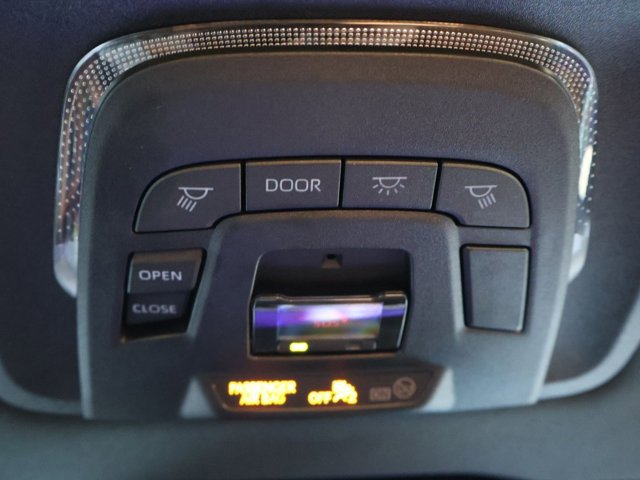 Certified 2025 Toyota Crown Signia w/ Advanced Technology Package AWD/4WD image 21