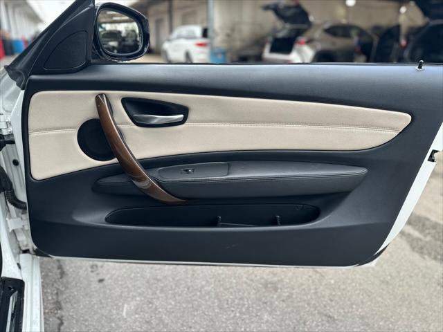 Used 2012 BMW 128i Convertible image 17