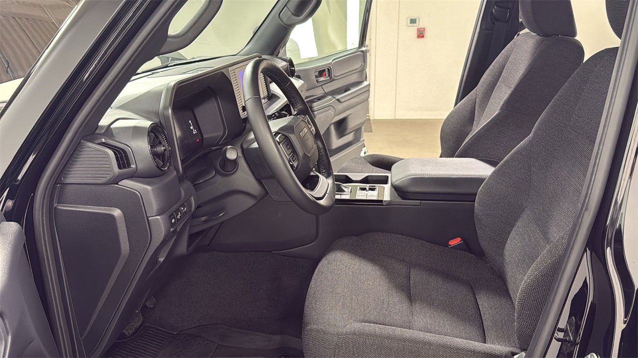 Used 2024 Toyota Land Cruiser image 12