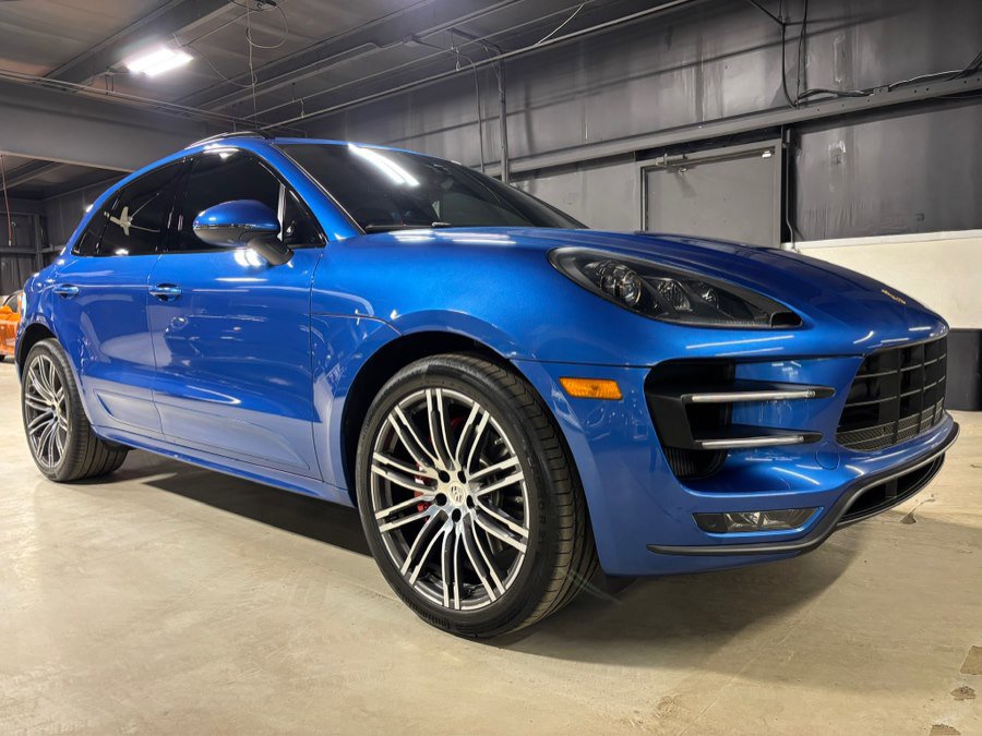 Used 2017 Porsche Macan Turbo AWD/4WD image 3