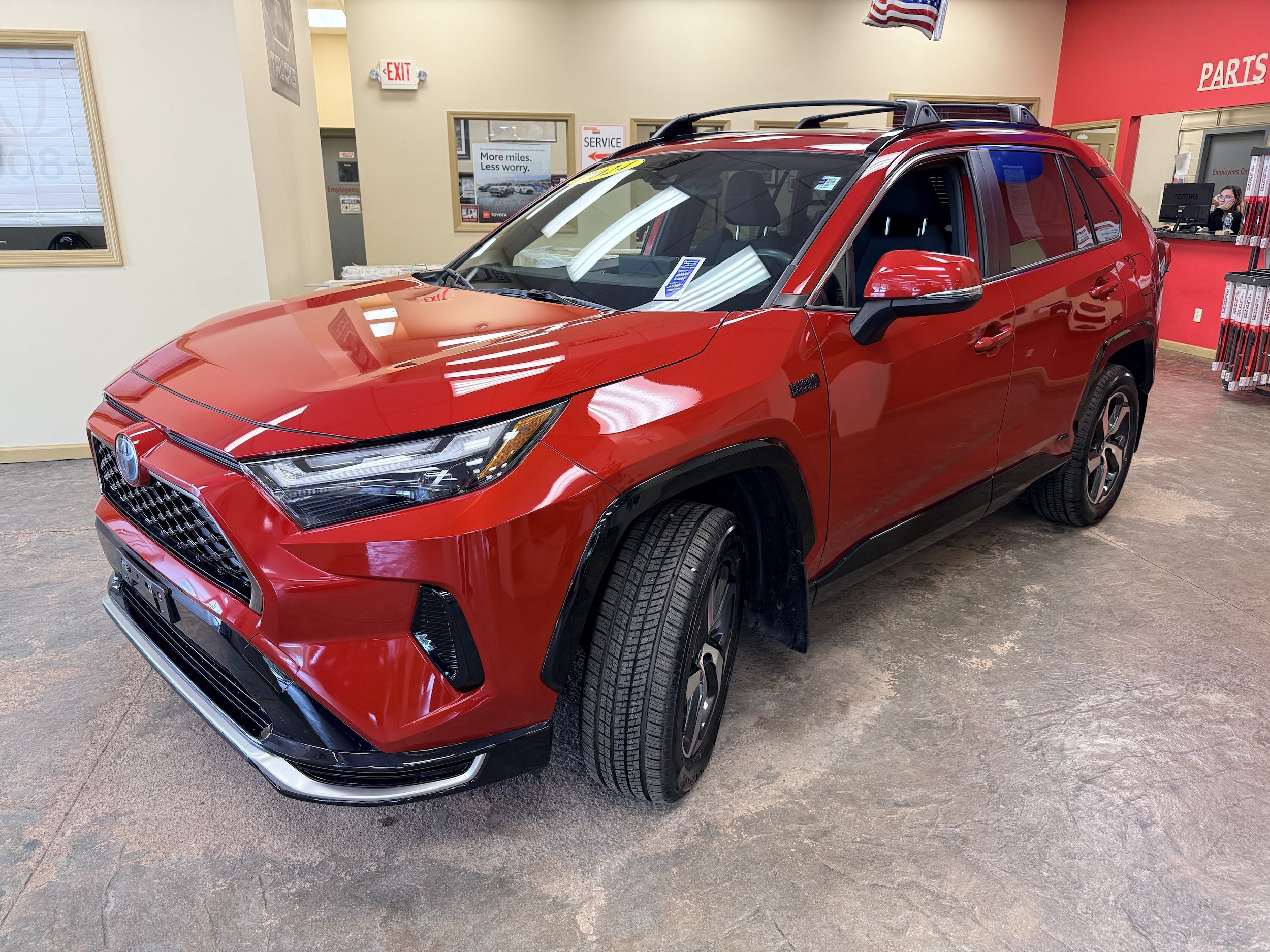 Used 2024 Toyota RAV4 SE w/ Weather & Moonroof Package AWD/4WD image 3