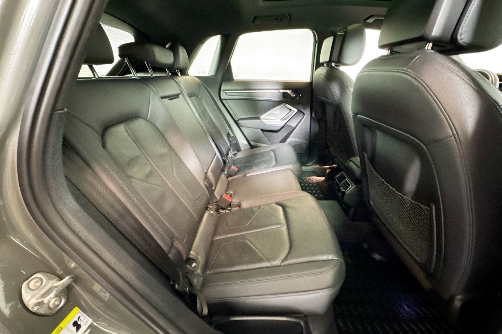 Used 2023 Audi Q3 2.0T Premium Plus w/ Premium Plus Package image 26