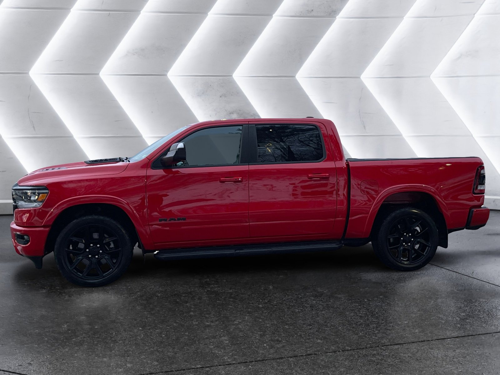 Used 2021 RAM 1500 Laramie w/ Night Edition image 3
