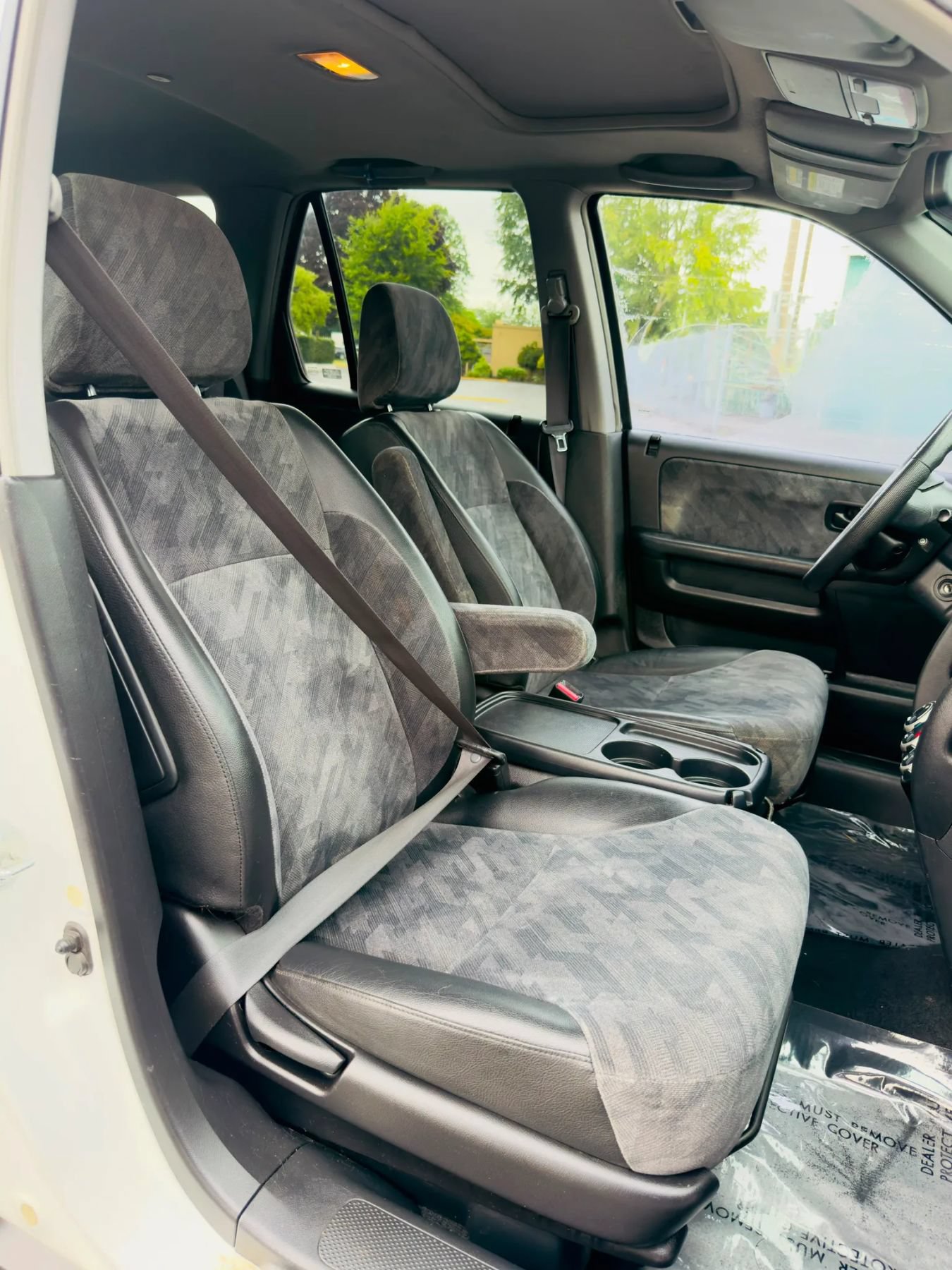 Used 2004 Honda CR-V EX image 11