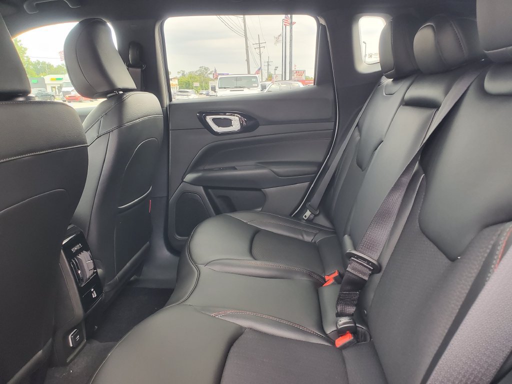 New 2026 Jeep Compass Trailhawk AWD/4WD image 25