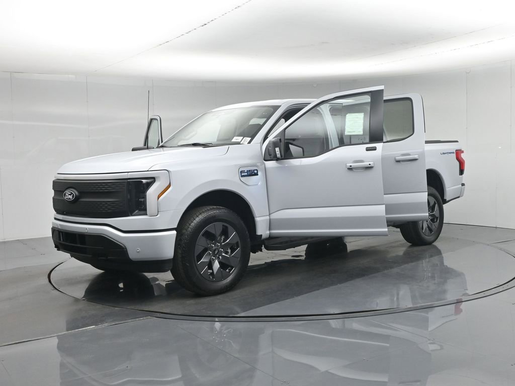 New 2025 Ford F150 Lightning Flash AWD/4WD image 31