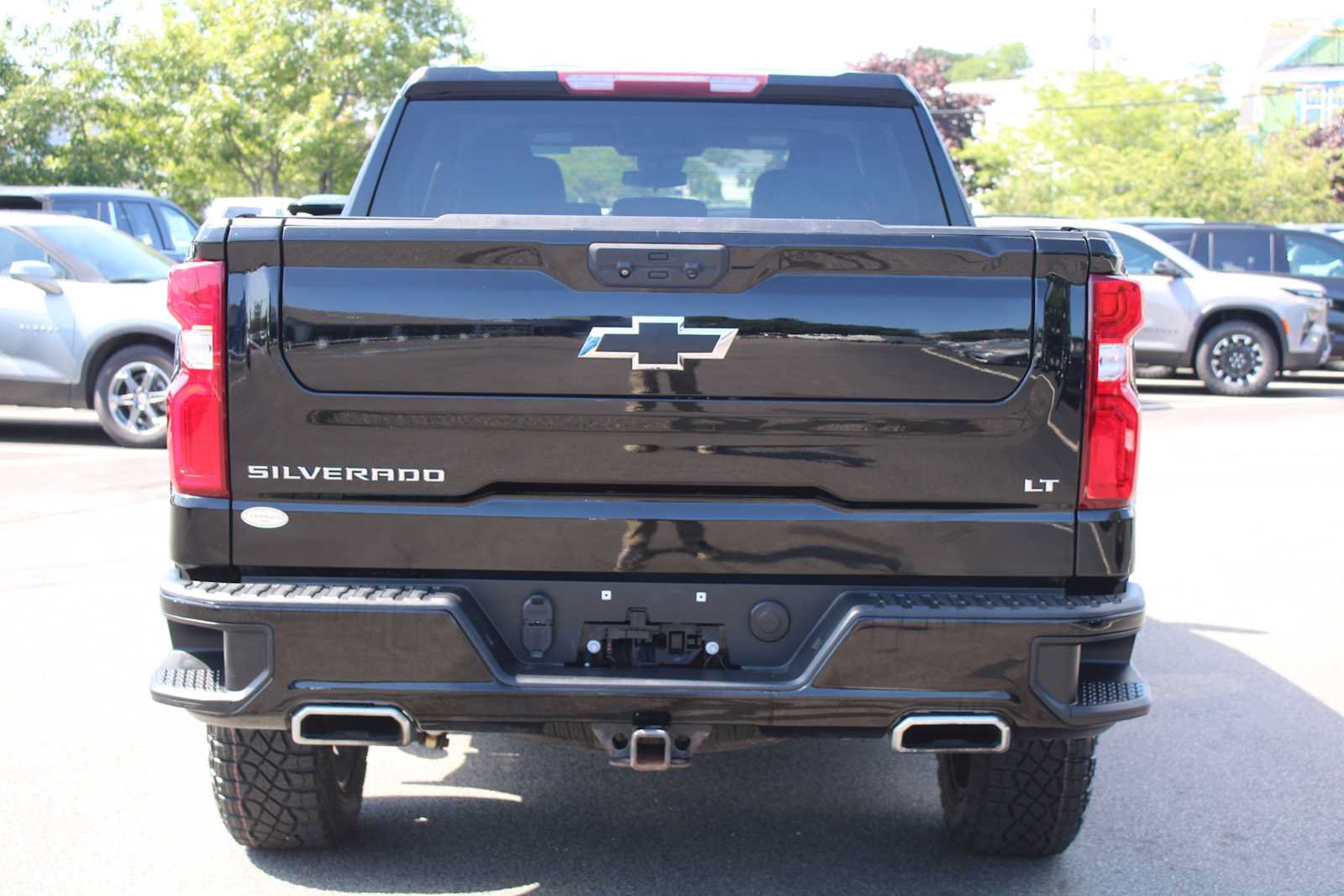 Used 2022 Chevrolet Silverado 1500 LT Trail Boss w/ Protection Package AWD/4WD image 6