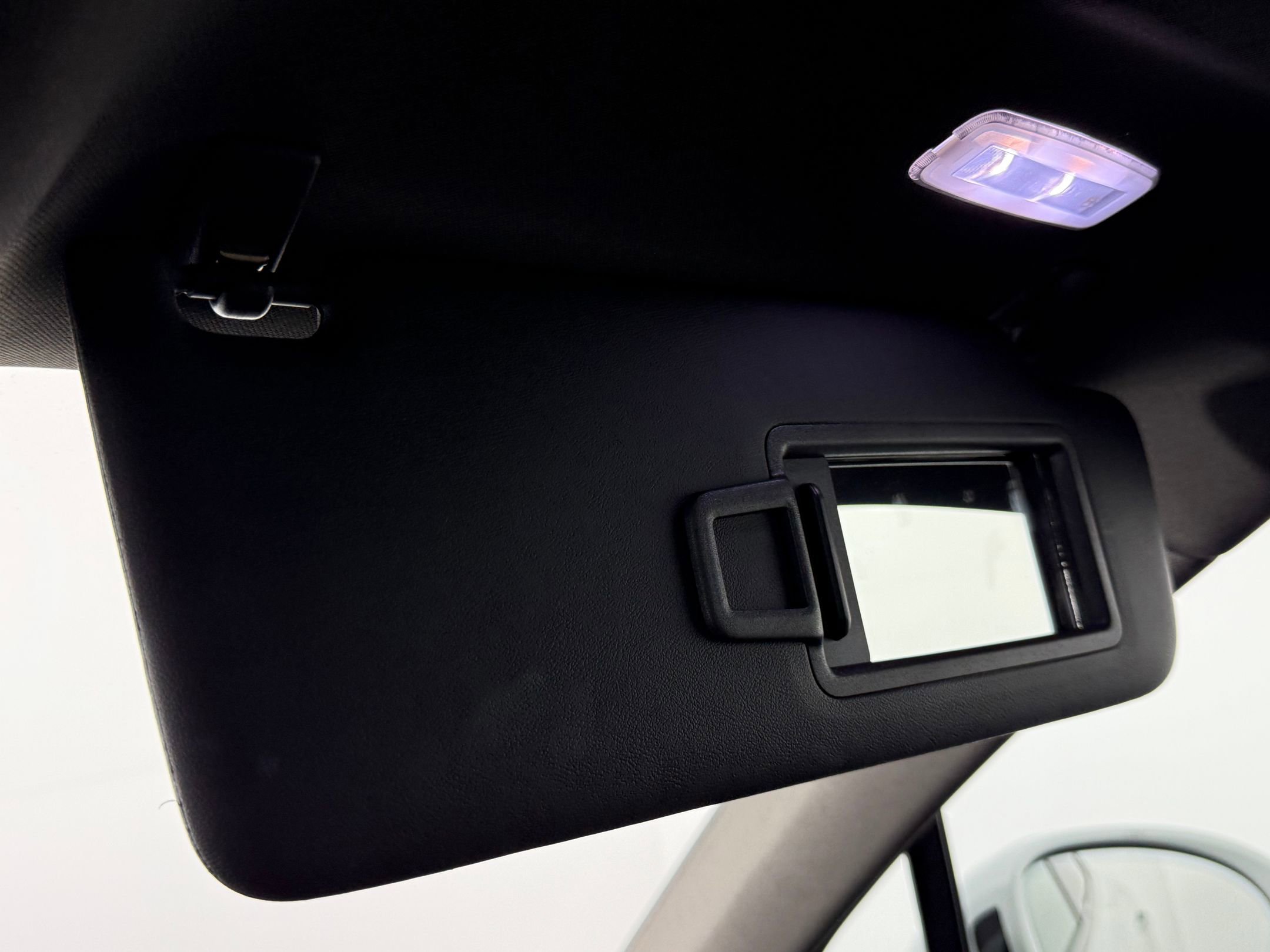 New 2025 Porsche Macan image 28