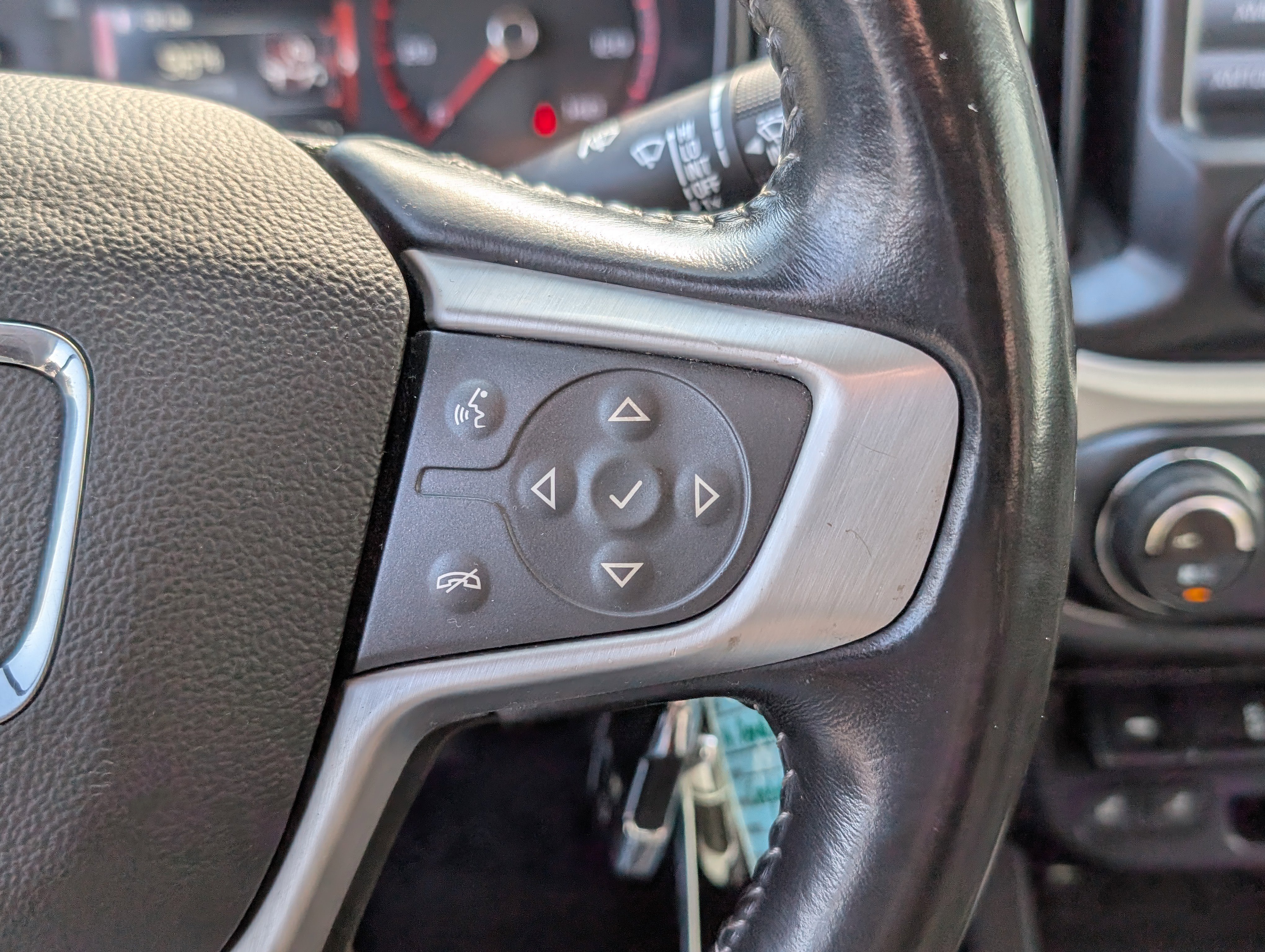 Used 2016 GMC Canyon SLT w/ Driver Alert Package image 22