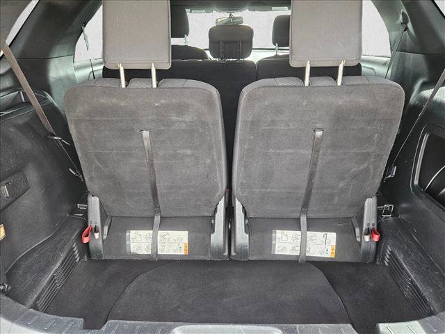 Used 2019 Ford Explorer XLT w/ Equipment Group 201A image 6