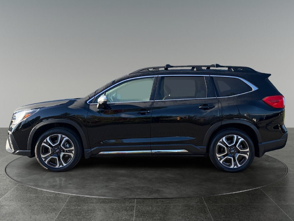 Used 2023 Subaru Ascent Limited w/ Technology Package AWD/4WD image 6