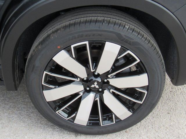 New 2026 Mitsubishi Outlander SE image 6