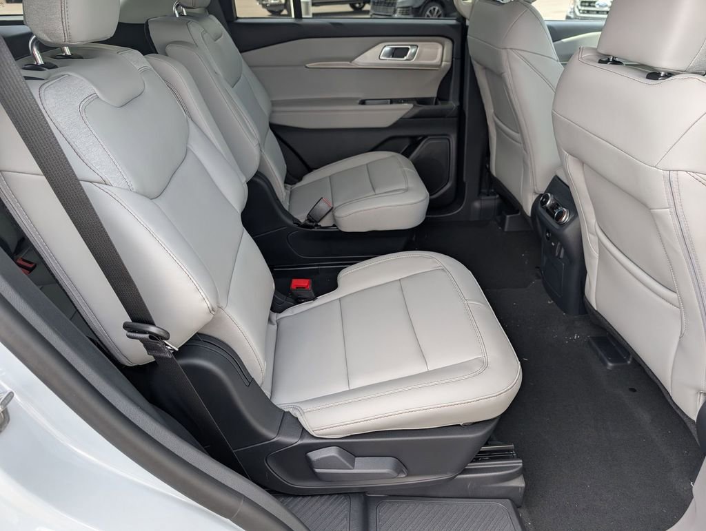 New 2026 Ford Explorer Active AWD/4WD image 21