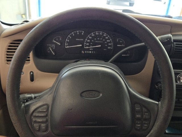 Used 1999 Ford Explorer Eddie Bauer AWD/4WD image 31