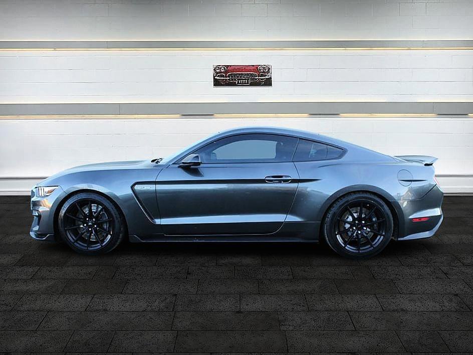 Used 2016 Ford Mustang Shelby GT350 w/ Track Package RWD image 4