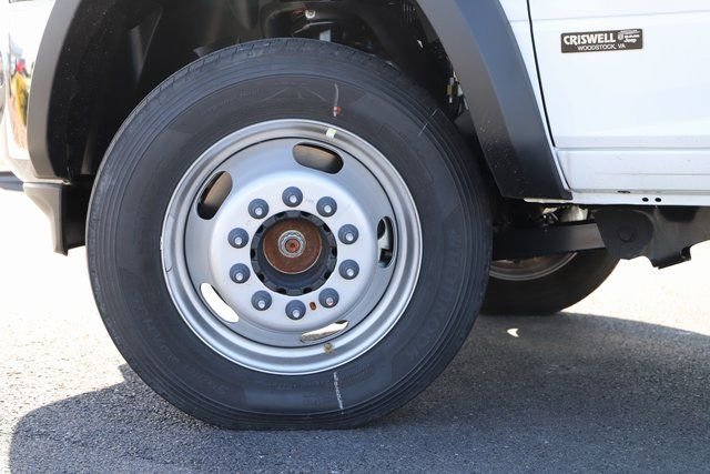 New 2026 RAM 5500 Tradesman w/ Chrome Appearance Group image 2