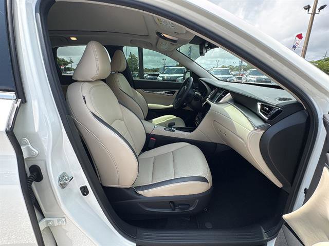 Used 2022 INFINITI QX50 Luxe FWD image 14