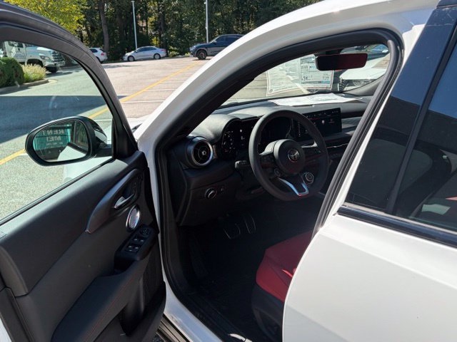 New 2026 Alfa Romeo Tonale w/ Red Premium Package AWD/4WD image 18