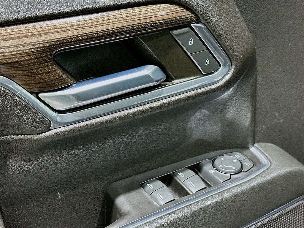 Used 2023 Chevrolet Silverado 1500 RST image 15