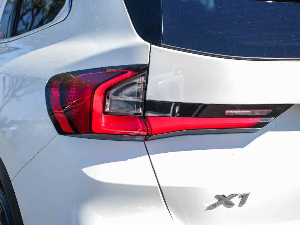 Used 2023 BMW X1 xDrive28i w/ Convenience Package AWD/4WD image 9