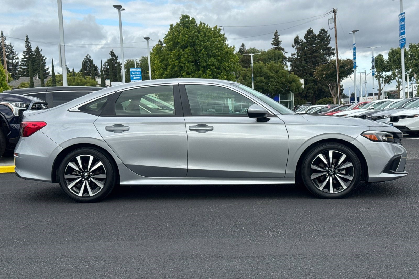 Used 2022 Honda Civic EX image 7