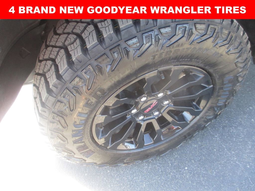 Used 2023 GMC Sierra 1500 AT4X AWD/4WD image 4
