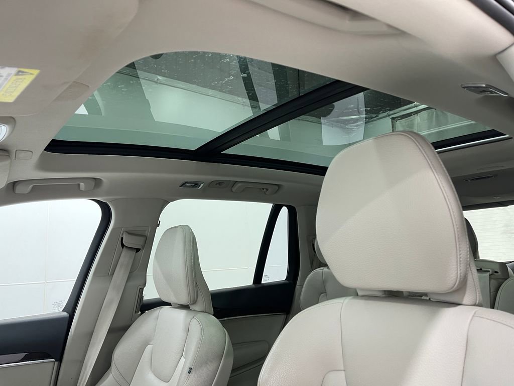 Used 2019 Volvo XC90 T6 Momentum image 12