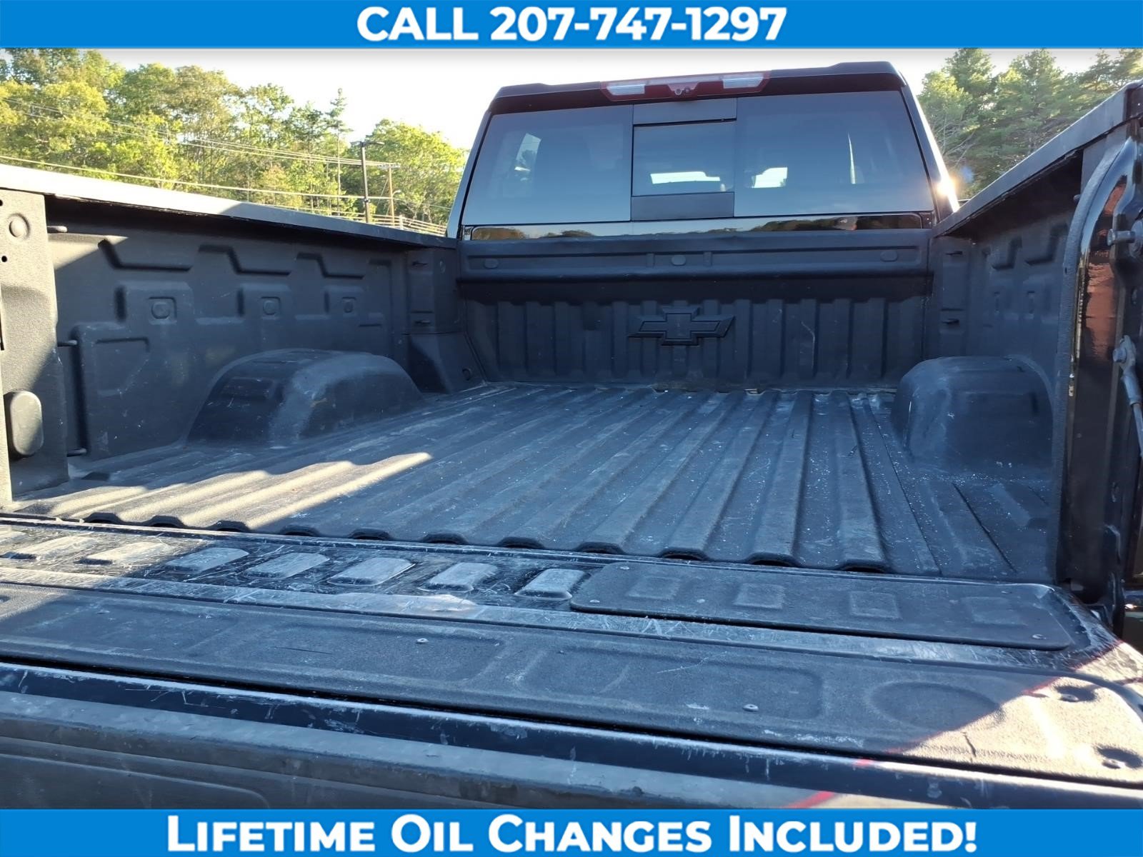 Used 2024 Chevrolet Silverado 2500 LTZ w/ LTZ Plus Package AWD/4WD image 11