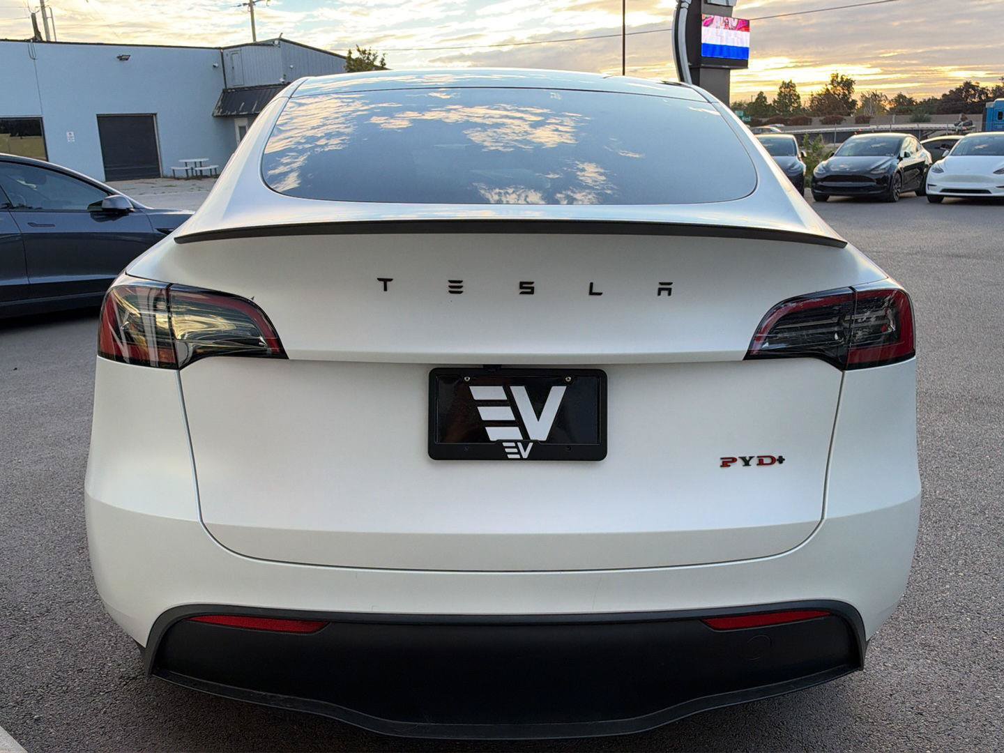 Used 2023 Tesla Model Y Performance AWD/4WD image 7
