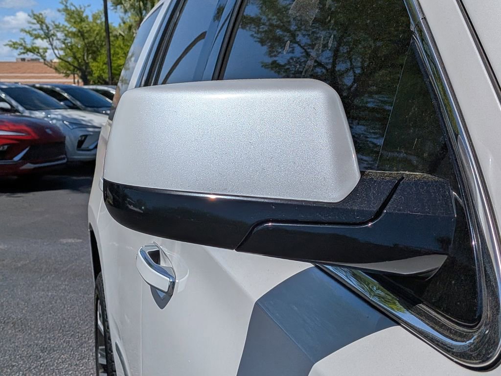 Used 2018 GMC Yukon Denali w/ Denali Ultimate Package image 11