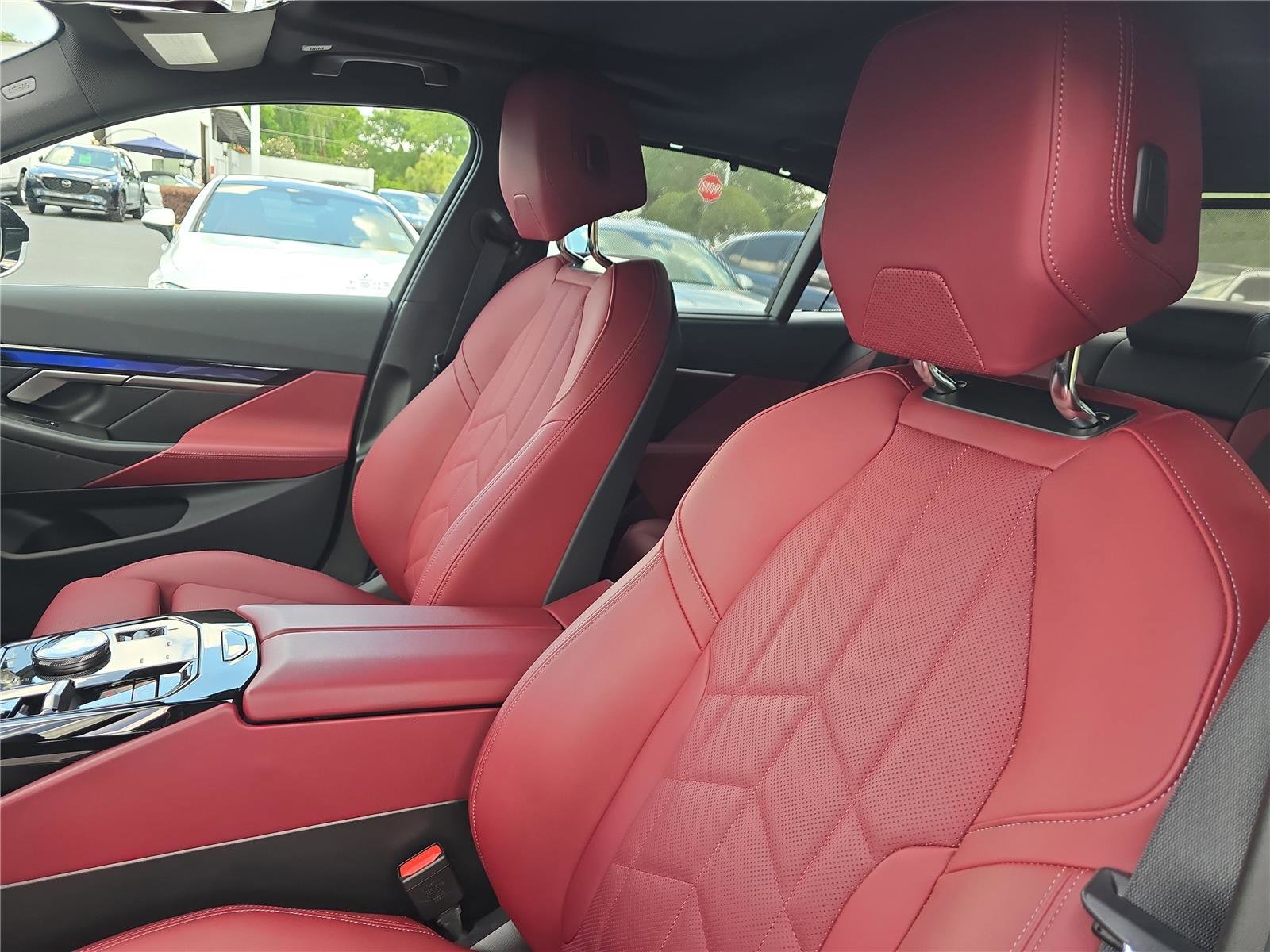 Used 2025 BMW 540i xDrive AWD/4WD image 19